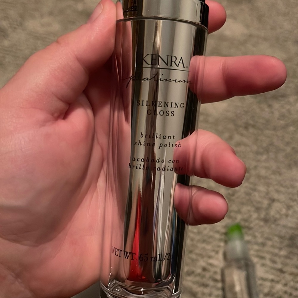 KENRA PLATINUM SILKENING GLOSS.